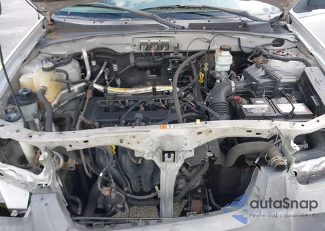 2006 Ford Escape Xls/Xls Manual from USA, damaged, VIN 1FMYU02Z66KD10195